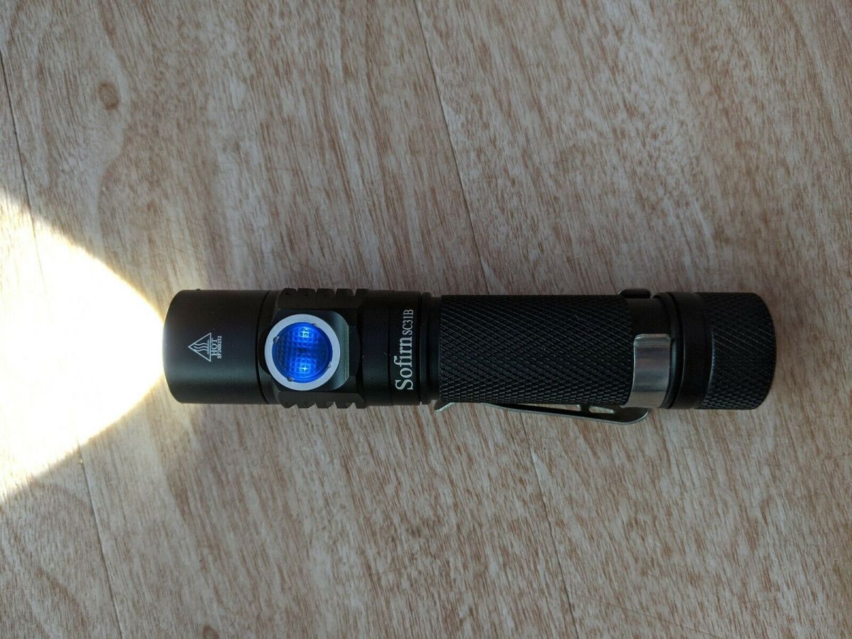 Sofirn SC31b flashlight review